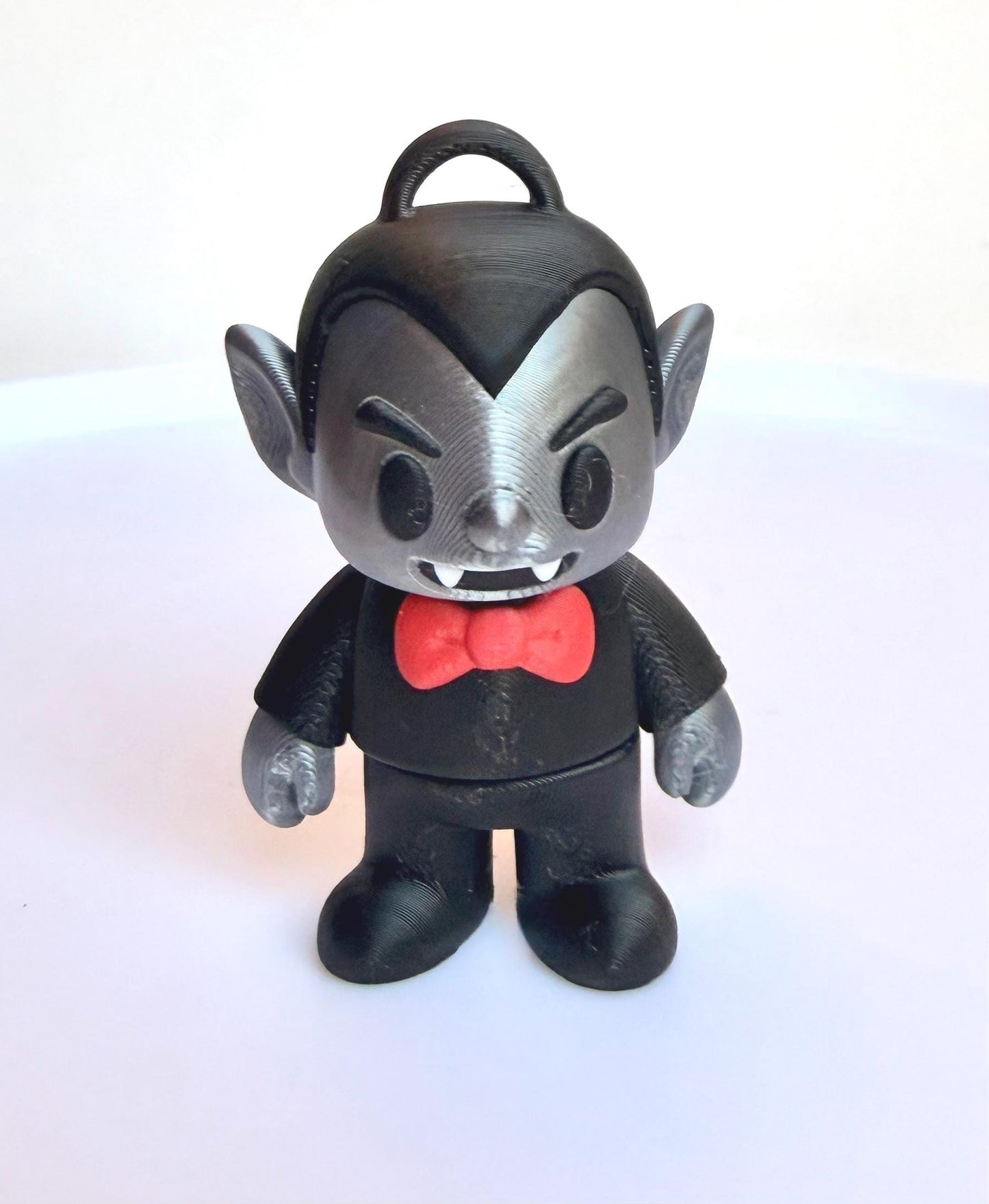 3D Printed Flexi Vampire – Spooky Halloween Fidget Toy, Fun Collectible Gift, Poseable Desk Buddy